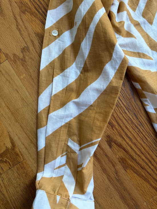 KikiSol Women's Mustard & White Tiger Printed Button-Up Blouse Boyfriend Shirt - Picture 9 of 9